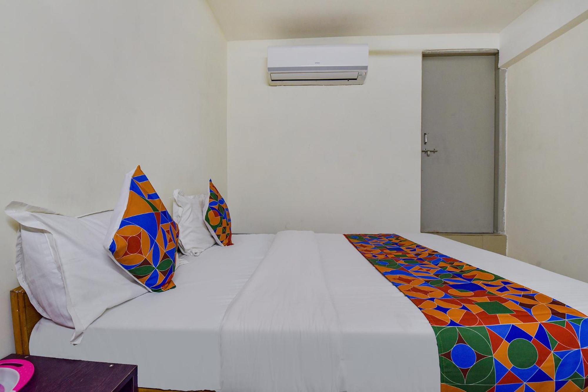 Hotel O Himalaya Inn Ahmedabad Luaran gambar