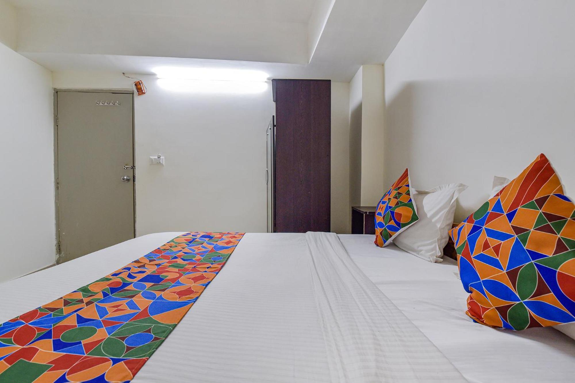 Hotel O Himalaya Inn Ahmedabad Luaran gambar