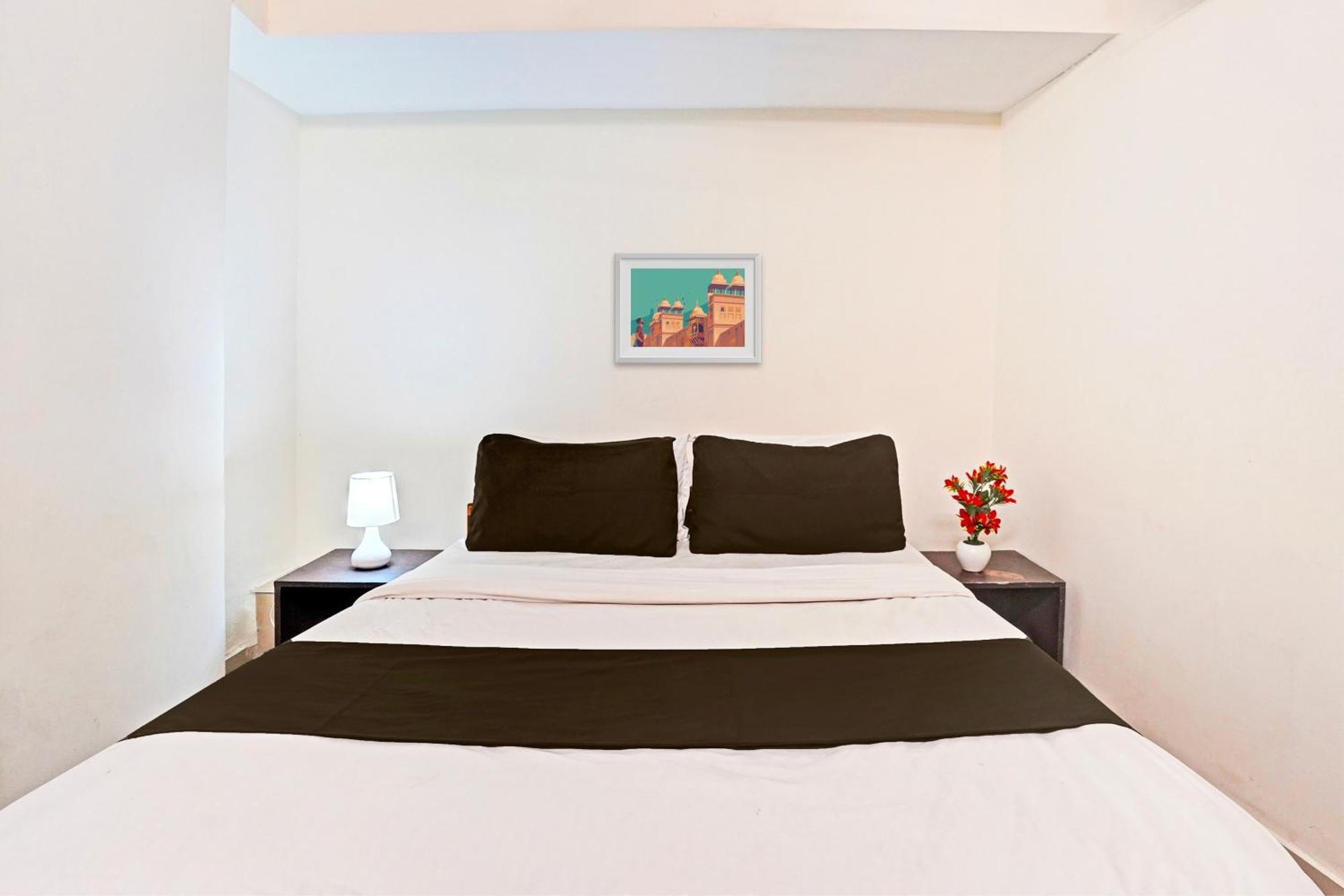 Hotel O Himalaya Inn Ahmedabad Luaran gambar
